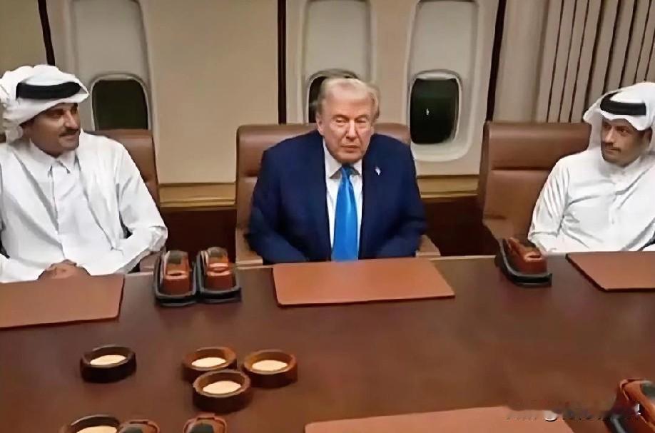 12月8日中午的最新消息，现在他来了，第四条：美以卡纽约举行三方会晤，修复加沙停