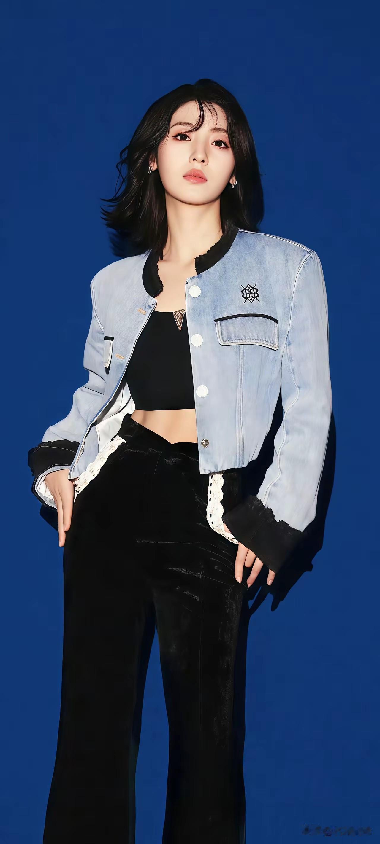 有时候，
明知是错的，
我们却依然执着。