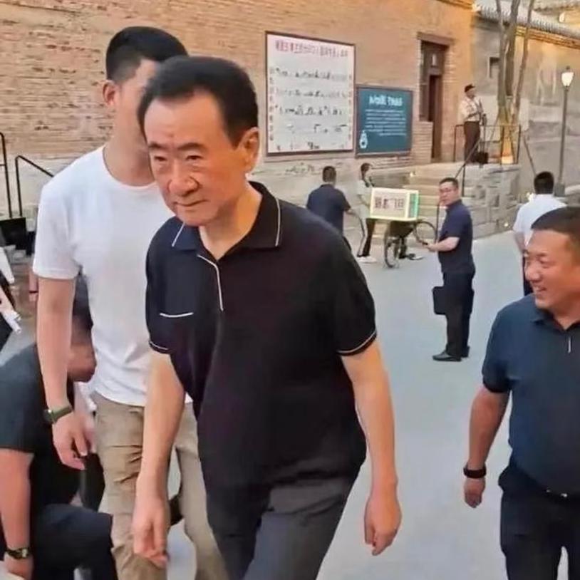 王健林做到这份上还被嘲？5件事摆出来，谁昧良心谁心里有数！

刷到有人吐槽王健林