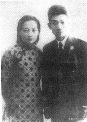 [微风]1919年，23岁的郁达夫去青楼，对老鸨说:“给我找一个年纪大，长得丑，