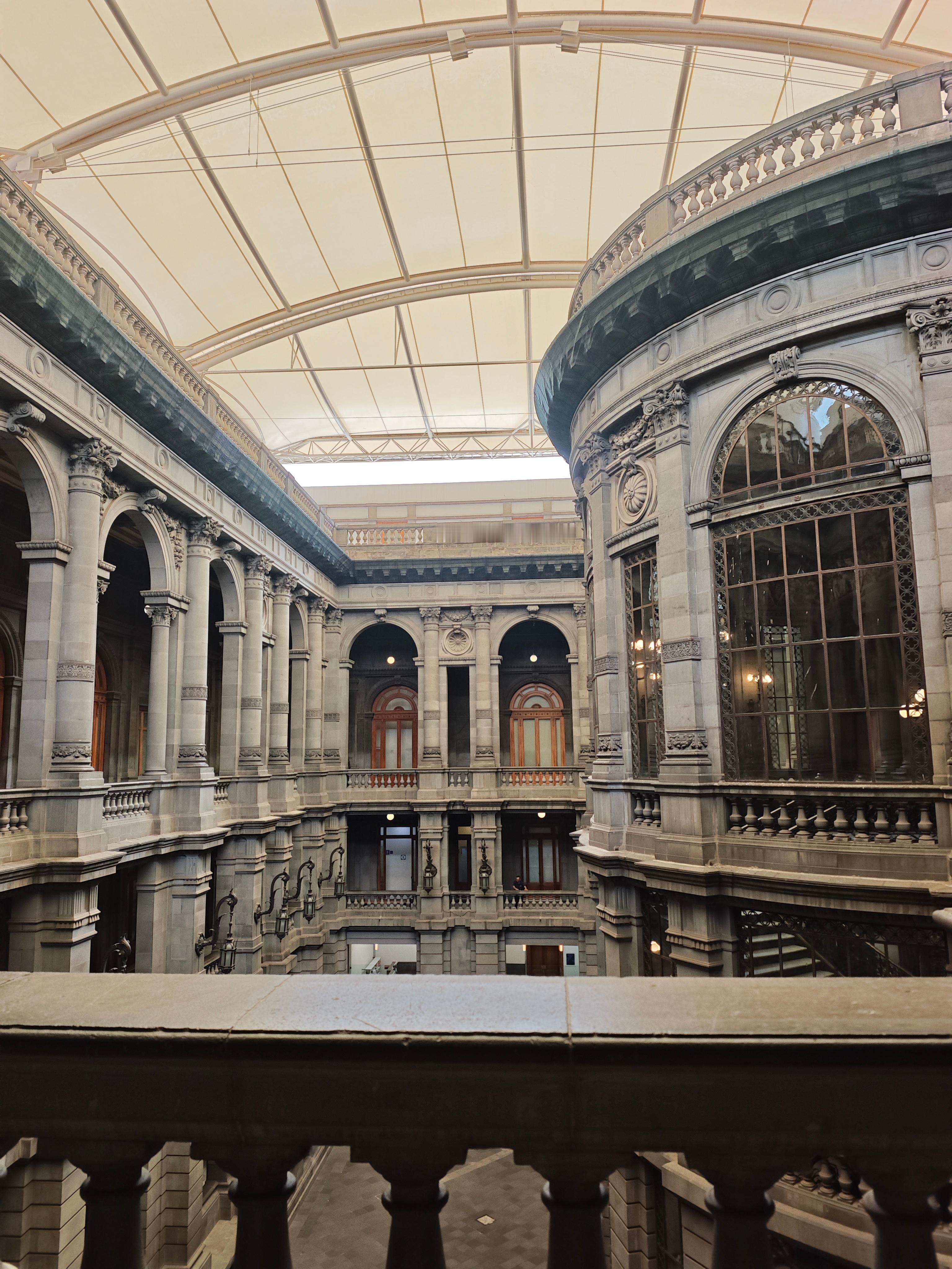 MUNAL 国立美术馆（Museo Nacional de Arte）（图一）M