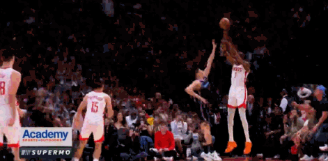 再看！！杜兰特三分！！ 