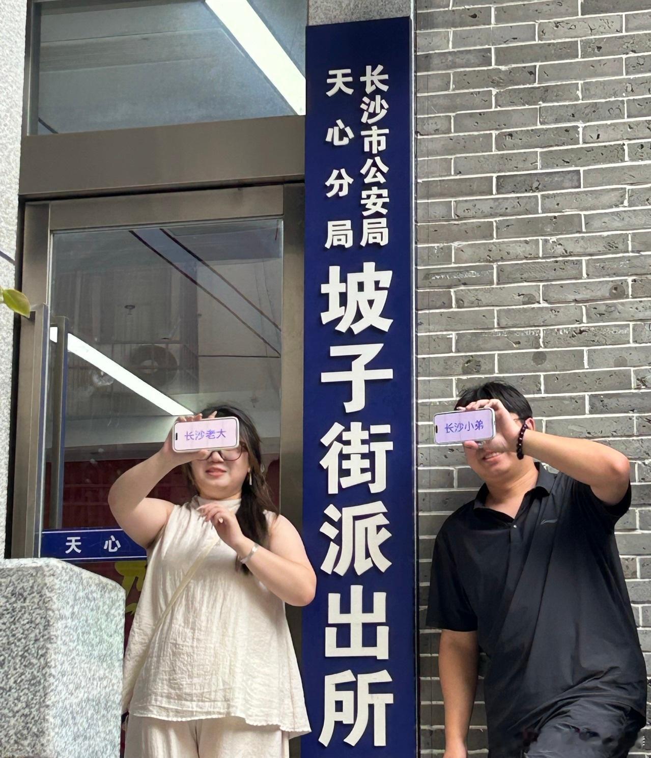 解放西有自己的鸡排大道 来解放西不逛街，来坡所门口排队！《守护解放西》打卡活动火