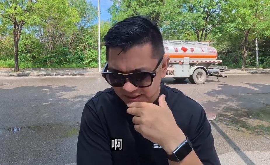 韩路法律追击恶意辱骂背后的人他还是一个孩子，千万不要放过他。因为这次的纠错，可能