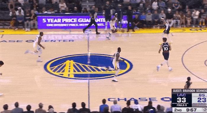 价值所在！霍福德反击妙传追梦得分！
在今天NBA季前赛勇士对阵快船的第二节比赛中