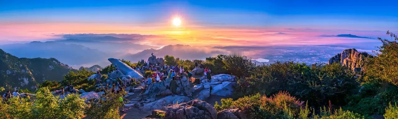 你知道吗？有些地方，你去了就会发现，它与其他地方截然不同。别处或许只是山水间点缀