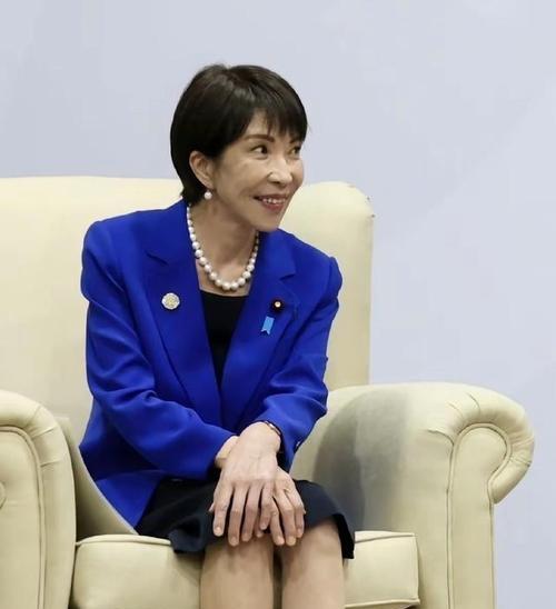 在日本举办的亚运会开幕在即，日本突然大幅提高对中国的签证费，我们不去也罢，中国的