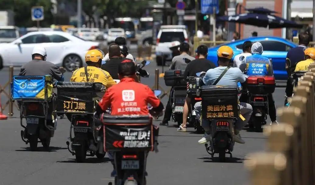 外卖补贴战熄火！烧钱超行业利润3倍，监管出手了
 
作为普通消费者，我感受最深—