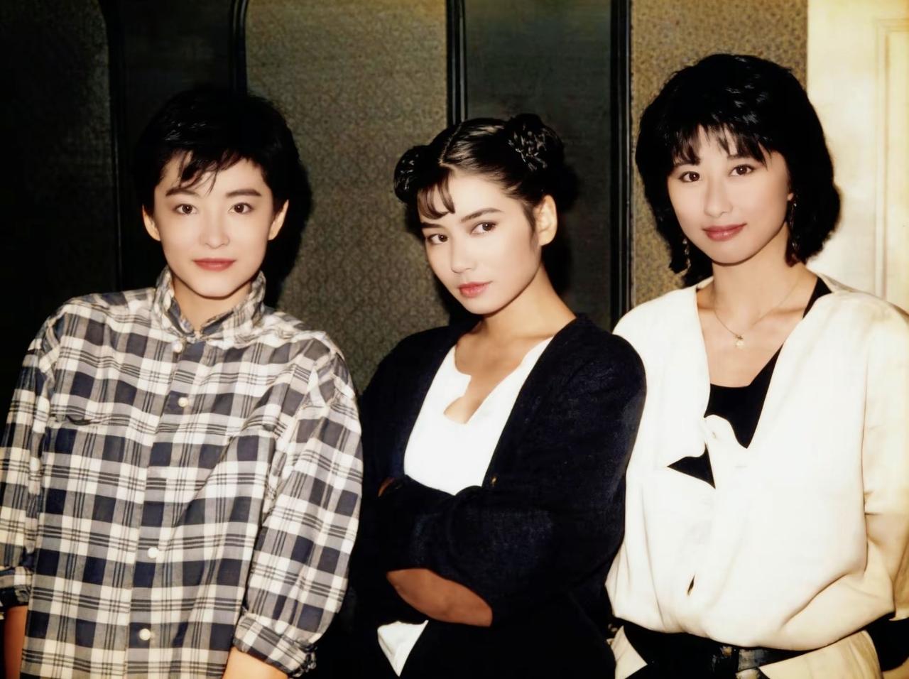 年轻时期的林青霞、钟楚红、叶倩文，各有各的美和气质。

1986年，林青霞、钟楚