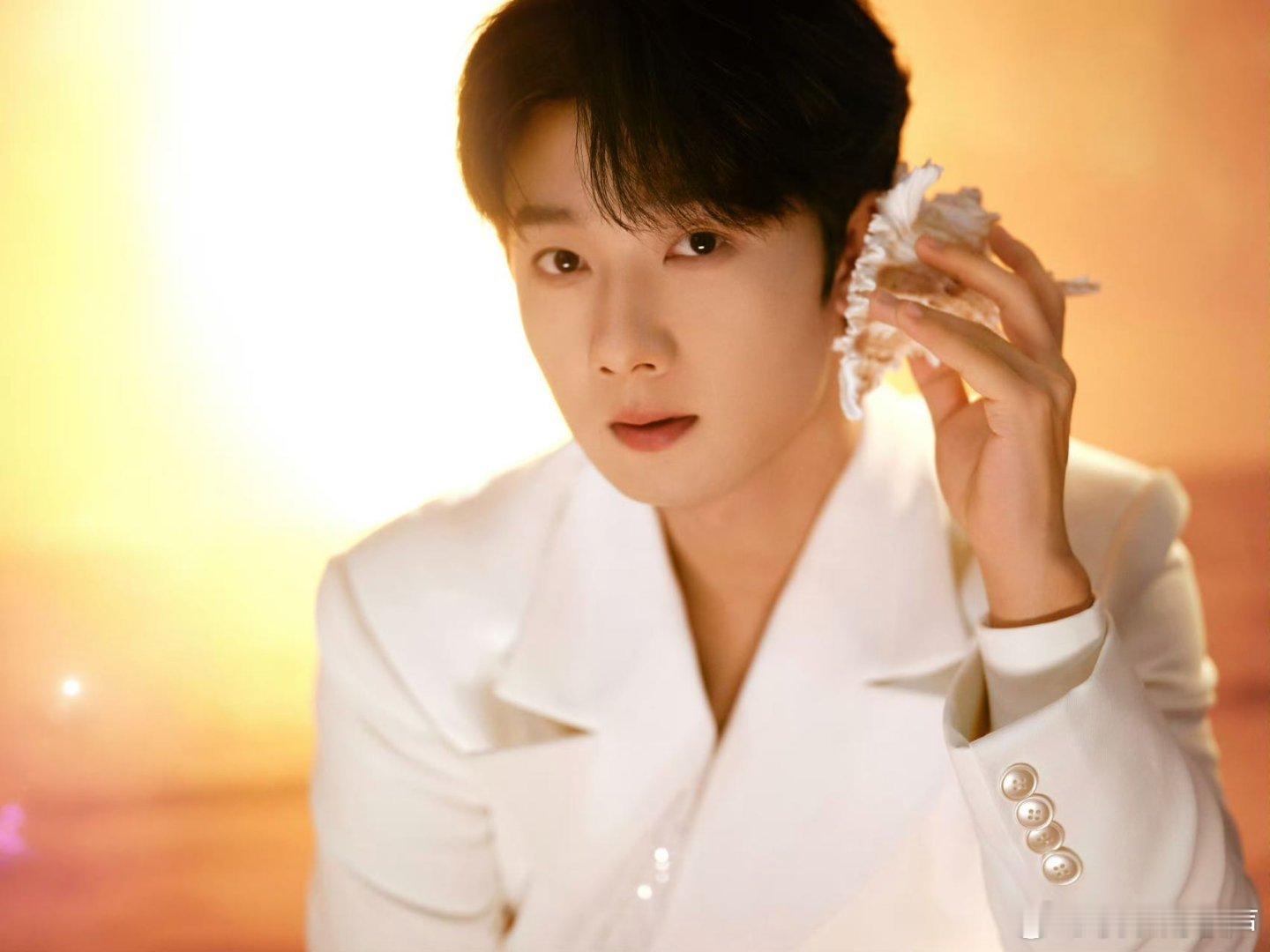 蒋敦豪复刻尔康表情包 蒋敦豪这波整活太绝！被cue马年抓马表情包，直接复刻尔康名