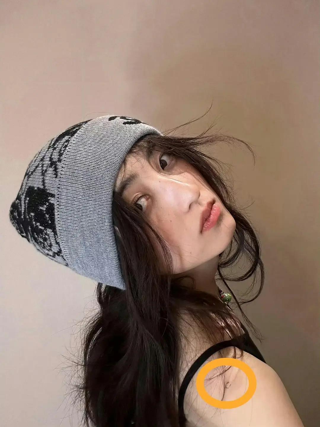 大家发现张子枫妹妹的纹身了吗