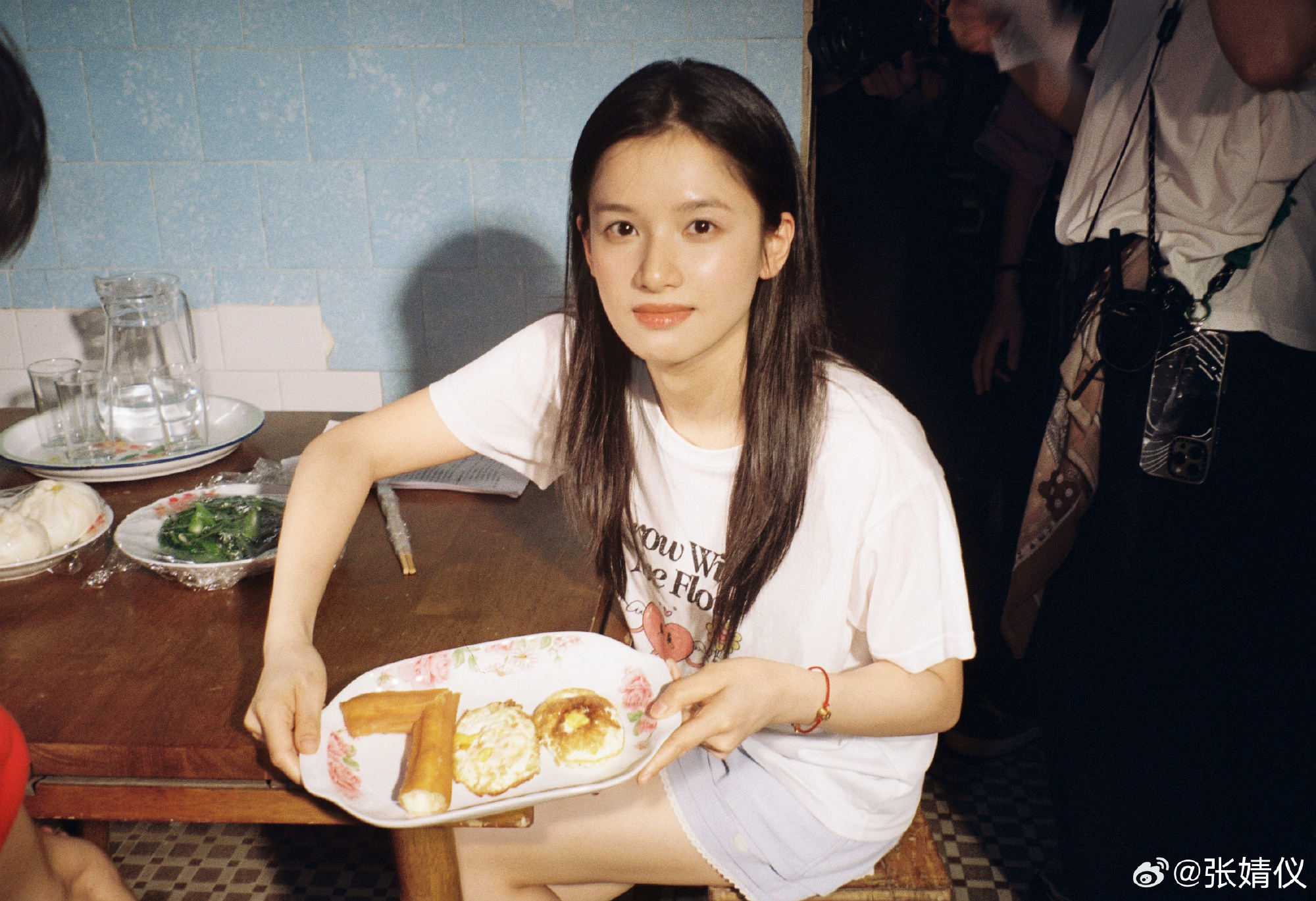 张婧仪张婧仪梦花廷zjy张婧仪缇兰 玫瑰与晚霞共绘浪漫，你是我心底的爱意