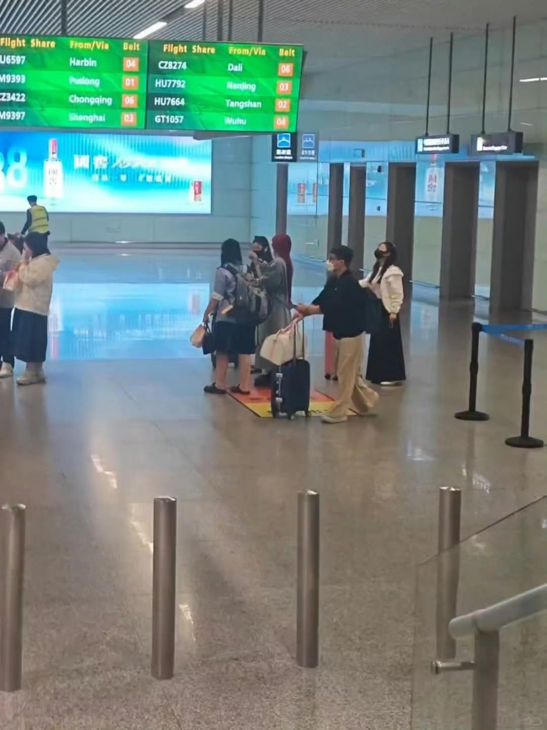 0517庄法姐姐回长沙啦，还是一瘸一拐的浪姐小跟班乘风2026