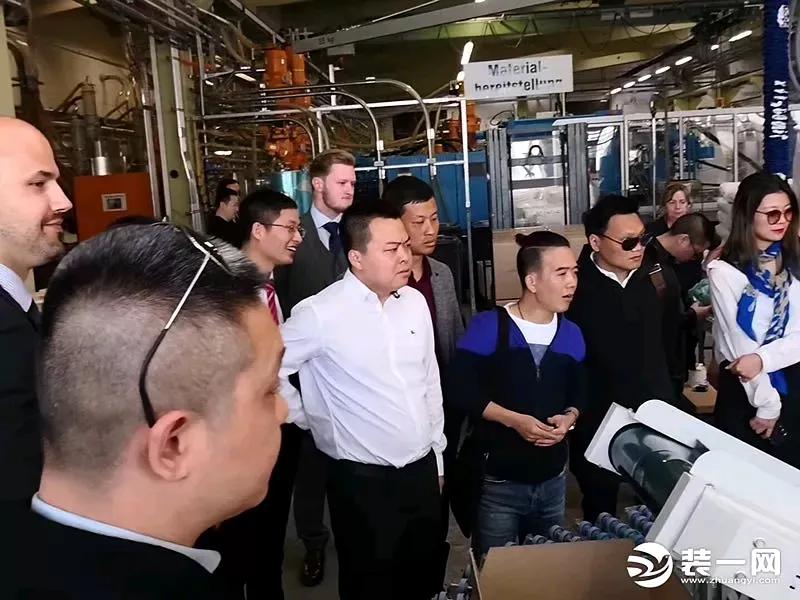 同一套规矩，不同的地界

最近看到一条新闻。

几个华人老板，在外国开厂，把国内