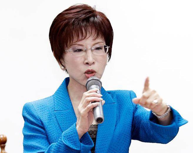 洪秀柱再次公开呼吁两岸统一，称国民党应主动扛起统一大旗，引起外界关注。

前国民