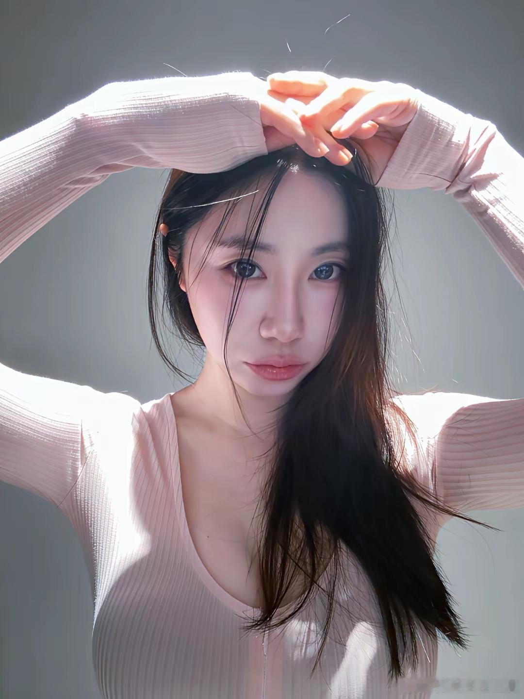 夜场所谓的缺人，是缺好看的！夜场流动性很大，有些女生做几个月之后债务还清了就不做