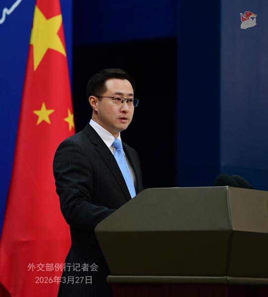 美国联邦调查局称一名涉嫌本月初在佛罗里达州某军事基地安放爆炸装置的男子已逃往中国