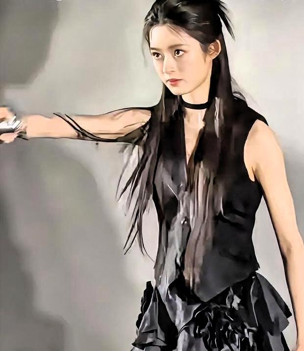 我看到《楚乔传》续集零广告裸奔开播，突然就想起当年第一部播出时，街上小姑娘人人喊