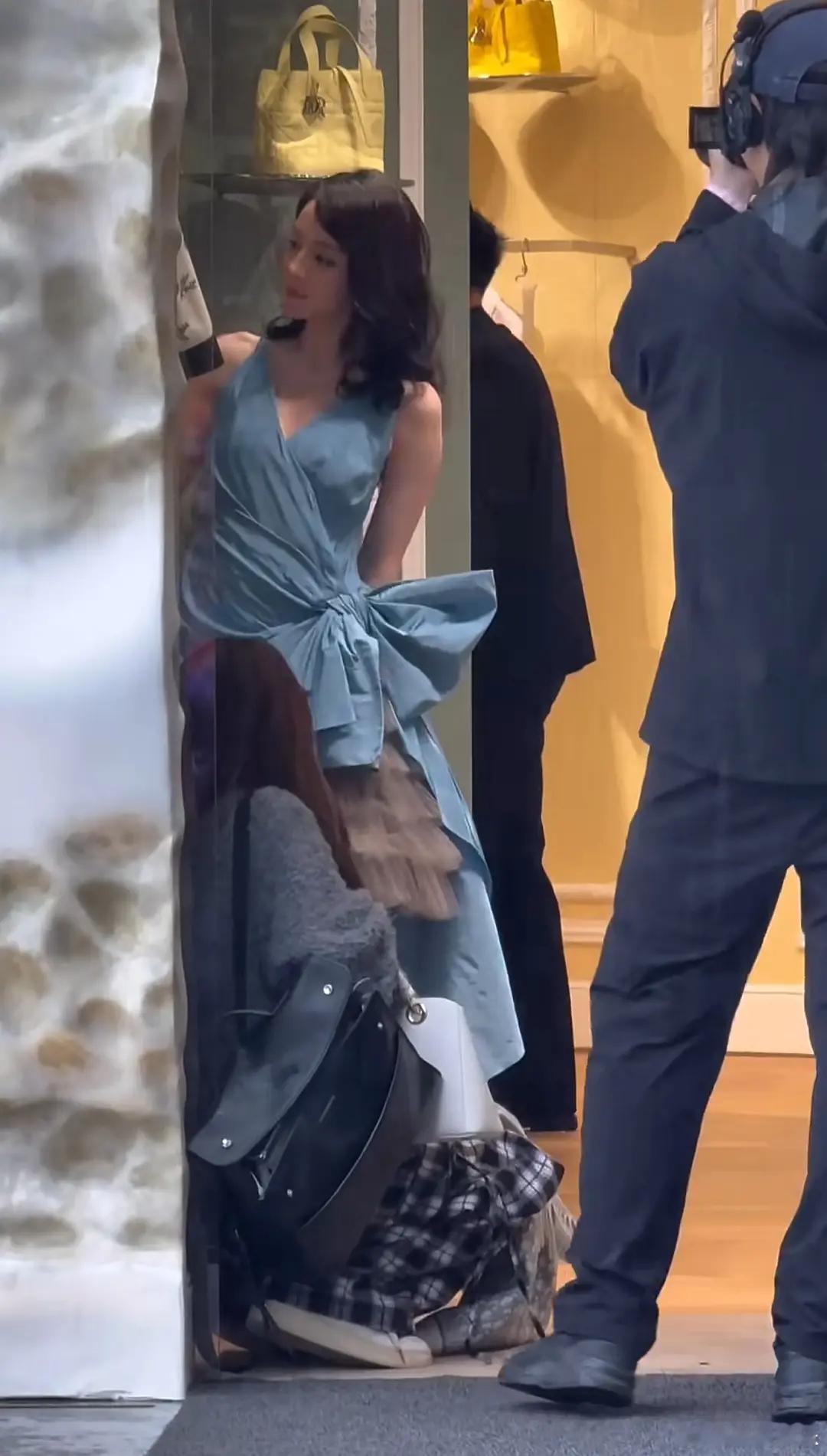 侧面视图的八八比较少见啊哈哈 