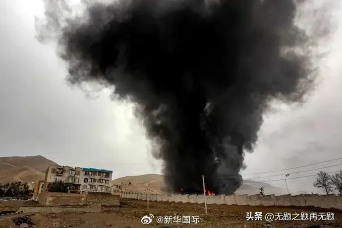 美以炮口、颤颤巍巍的向前推进了一步，目标校准到​了哈尔克岛。处理伊朗90%石油出