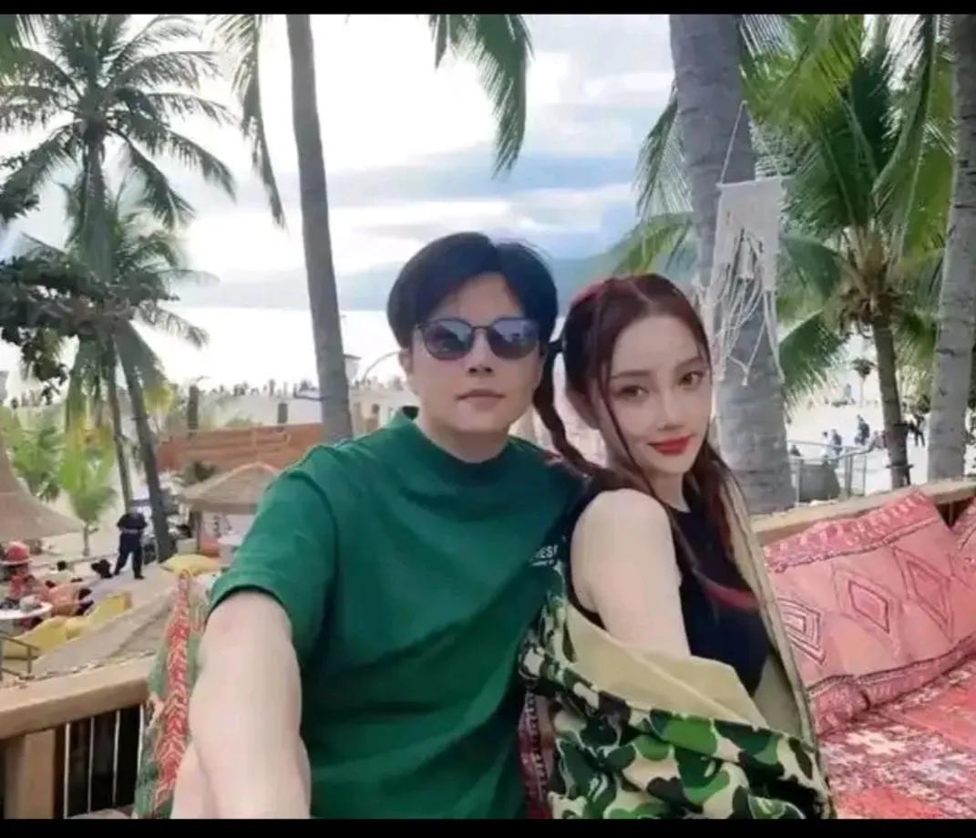 李小璐，新男友好帅，但是没有贾乃亮阳刚。
