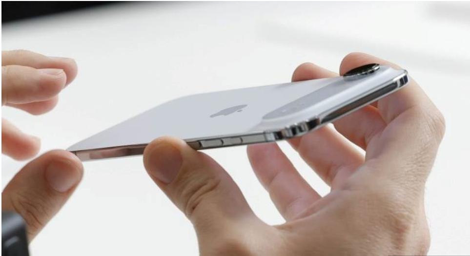 苹果推迟发布2026款超薄版iPhone Air，因首代需求疲软
据《The I