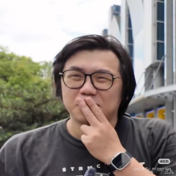 仔细回味了一下，荷兰弟的蜘蛛一直是我觉得最对味儿的那种teenager蜘蛛，成长