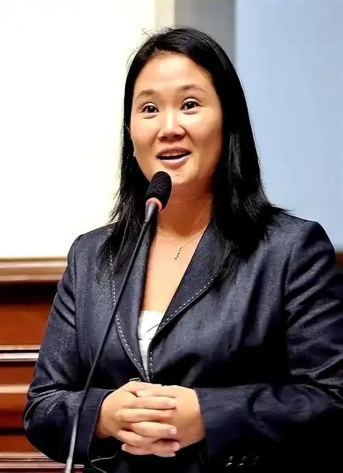 拉美政坛最近真有点意思，秘鲁刚刚出现的“日裔女总统”，一下子就给全球投下了重磅信