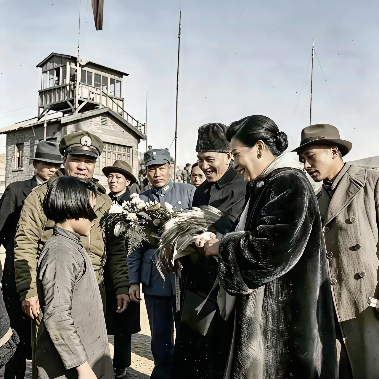 这是1947年3月，胡宗南率领国民党军队“占领”延安。后，蒋介石心血来潮，他要满