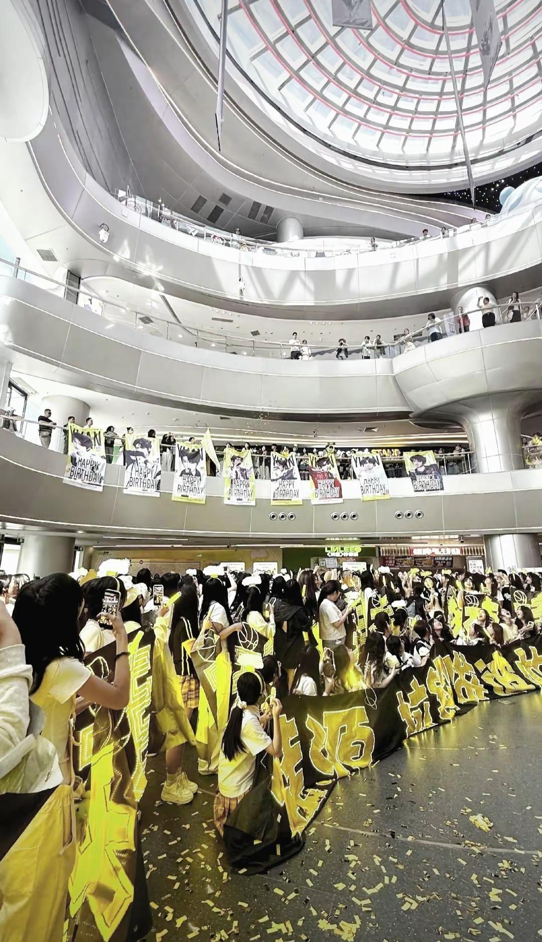 女孩 我们该见面了！张桂源 张桂源长沙痛楼 张桂源线下 桂丝 lss @DOU+