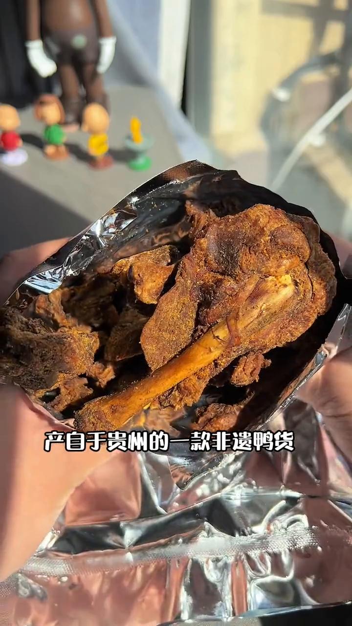 中国那些包装巨丑但巨好吃的地方土特产，国人称之为隐藏的宝藏。
·第一个：蛋家香酥