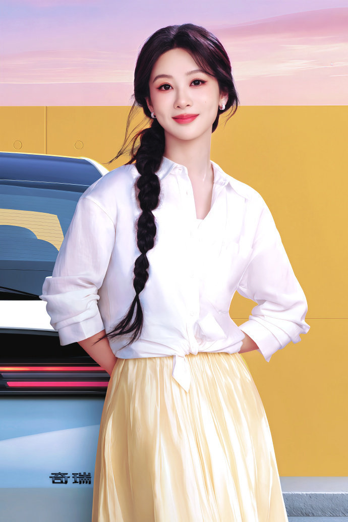 杨紫玉兰花开君再来 💜杨紫董竹君 终于为了你，覆了那一雨江南，断了那红尘潇潇。