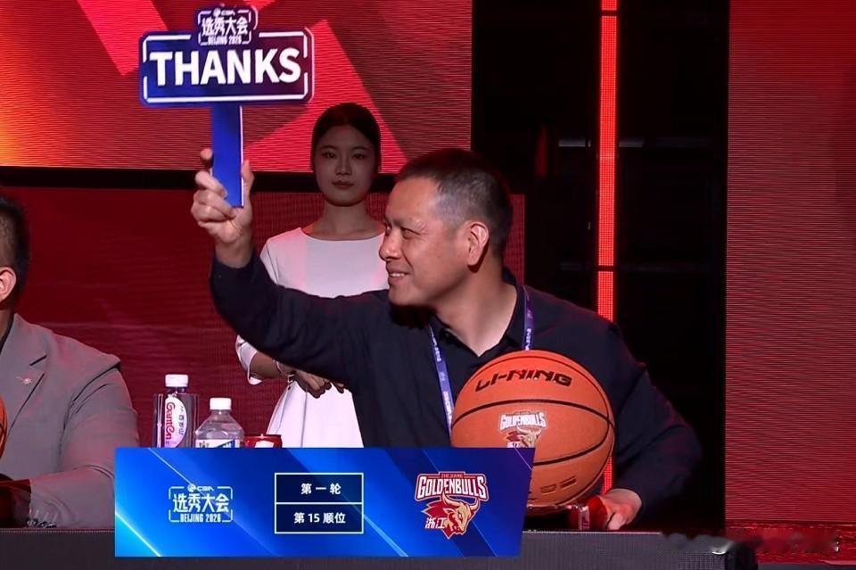 什么时候CBA选秀能像NBA选秀那样？

我估计这个一时半活不能实现，NBA球员