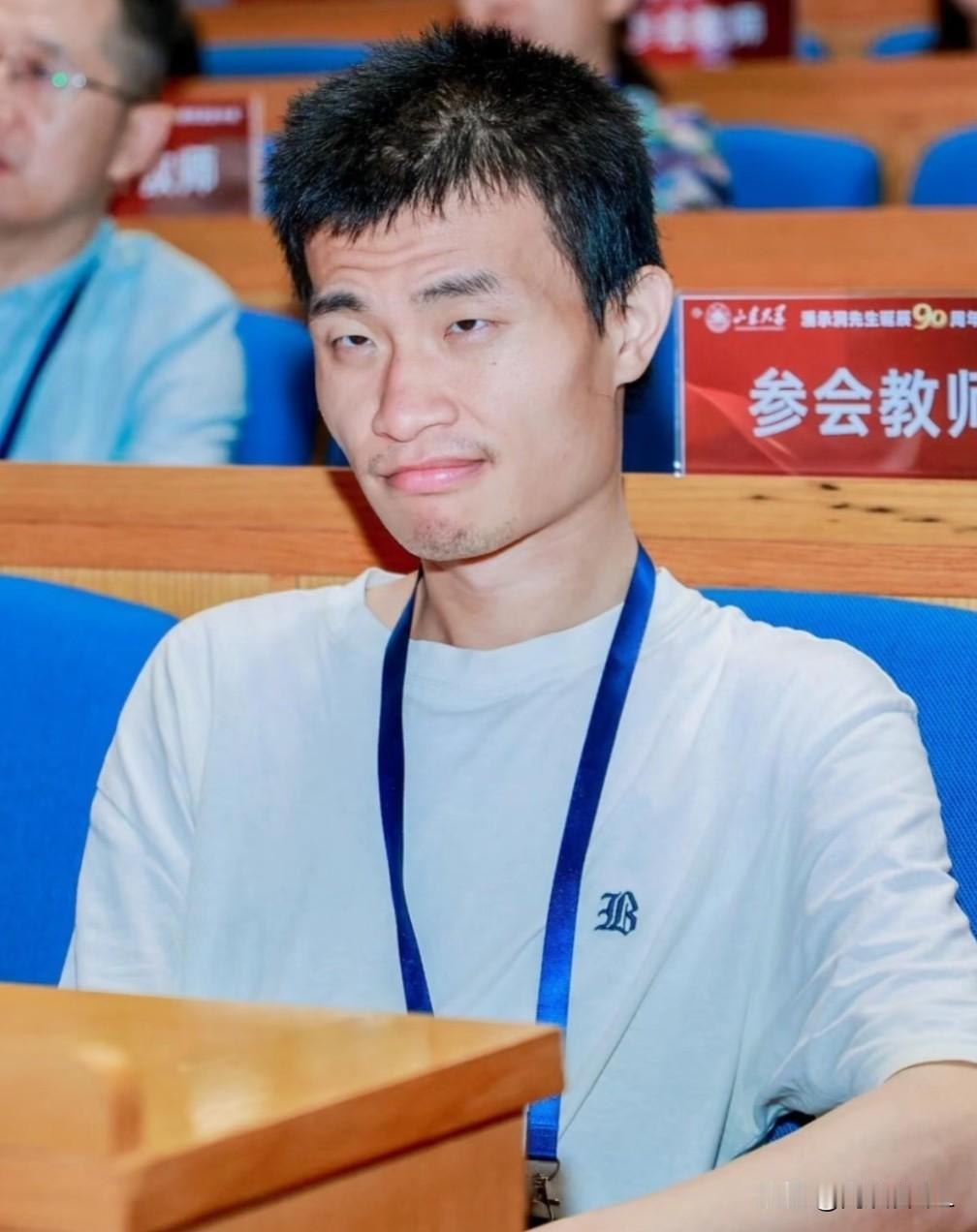 2026年数学难出新高度，如果北大数学天才韦神参加这次高考，大家觉得能上140分