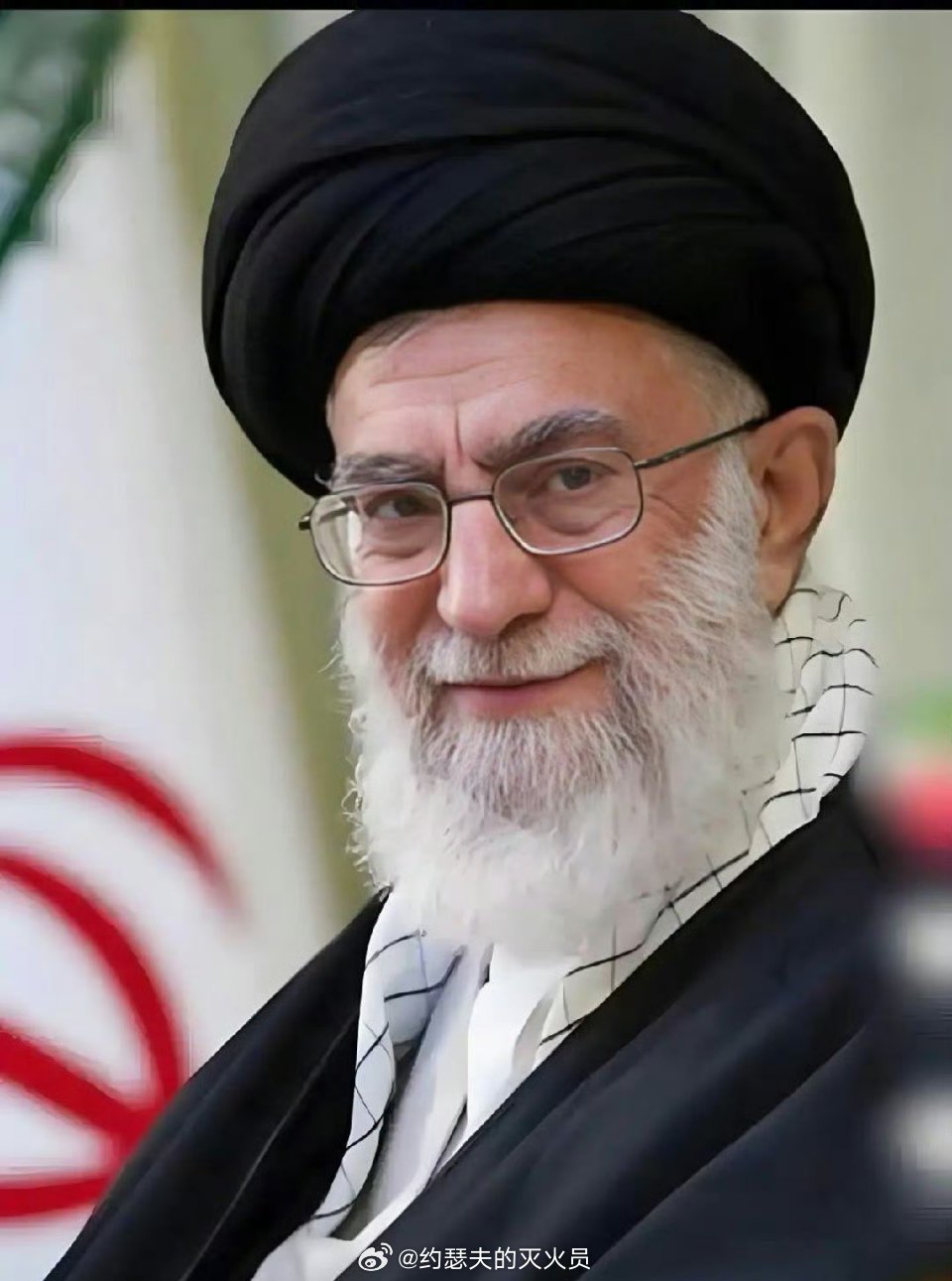 哈梅内伊遇害昨天晚上，伊朗外交部发言人巴加埃还称，哈梅内伊和总统佩泽希齐扬均安然
