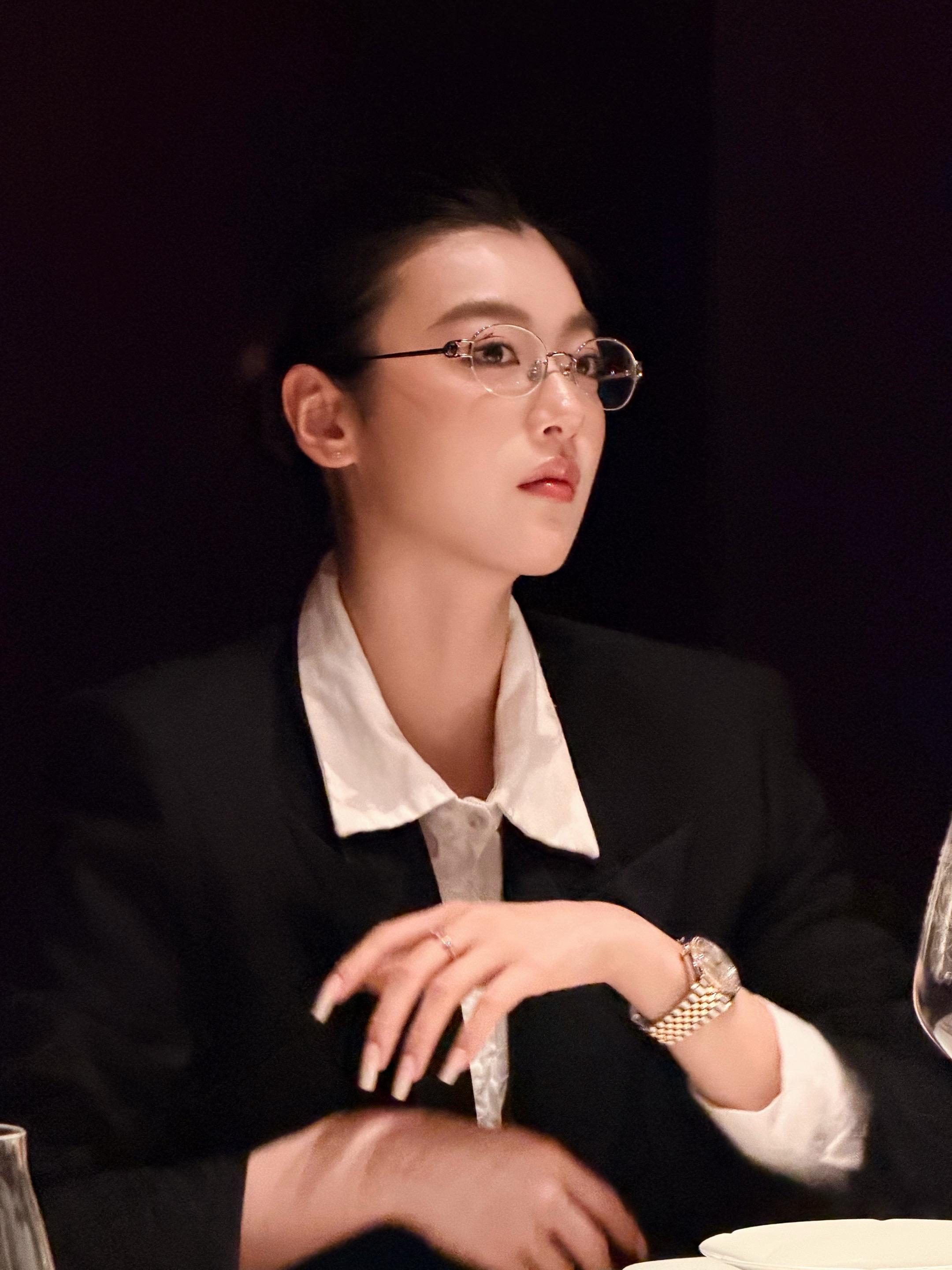 我你期待谁的认可，就是在为谁赋权