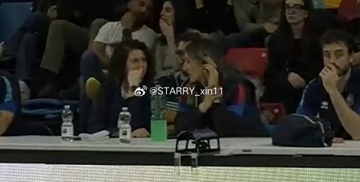 老瓜训练中拦网手指受伤没有上场结果和贝加莫撕了个五局