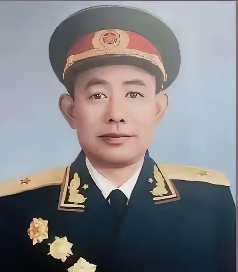 1951年，志愿军师长黄朝天违抗军令，率9000残兵掉头杀向3万美军，13天后李