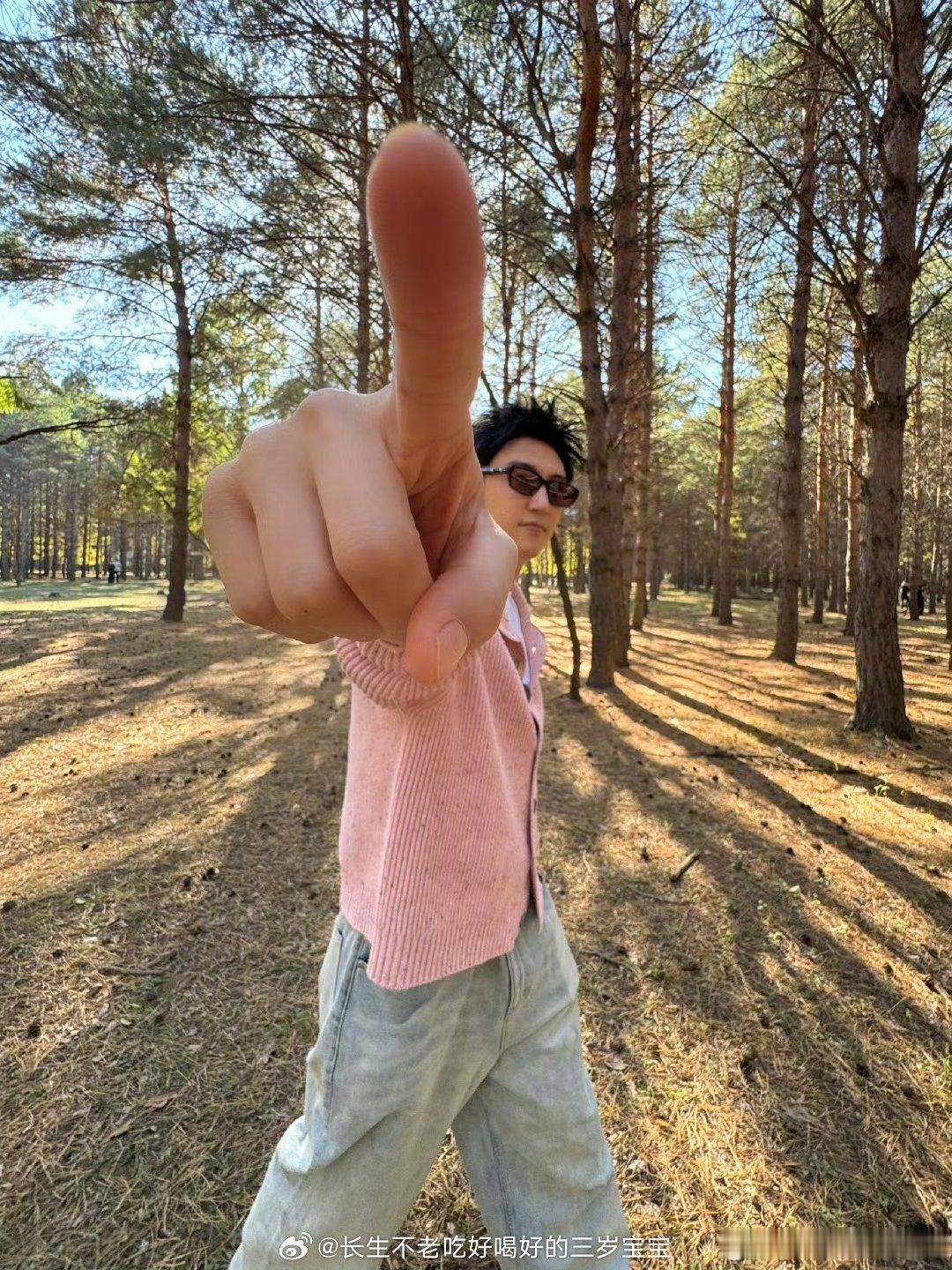 黄景瑜未来两年将大幅减少工作啊？？？等一下，这件事黄景瑜本人知道吗？ 