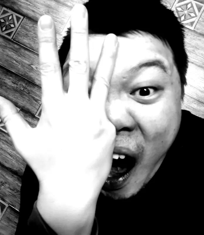 双胞胎姐妹一个叫“灿”一个叫“烂”！爸妈的解释绝了，网友吵翻
 
“一个叫李灿，