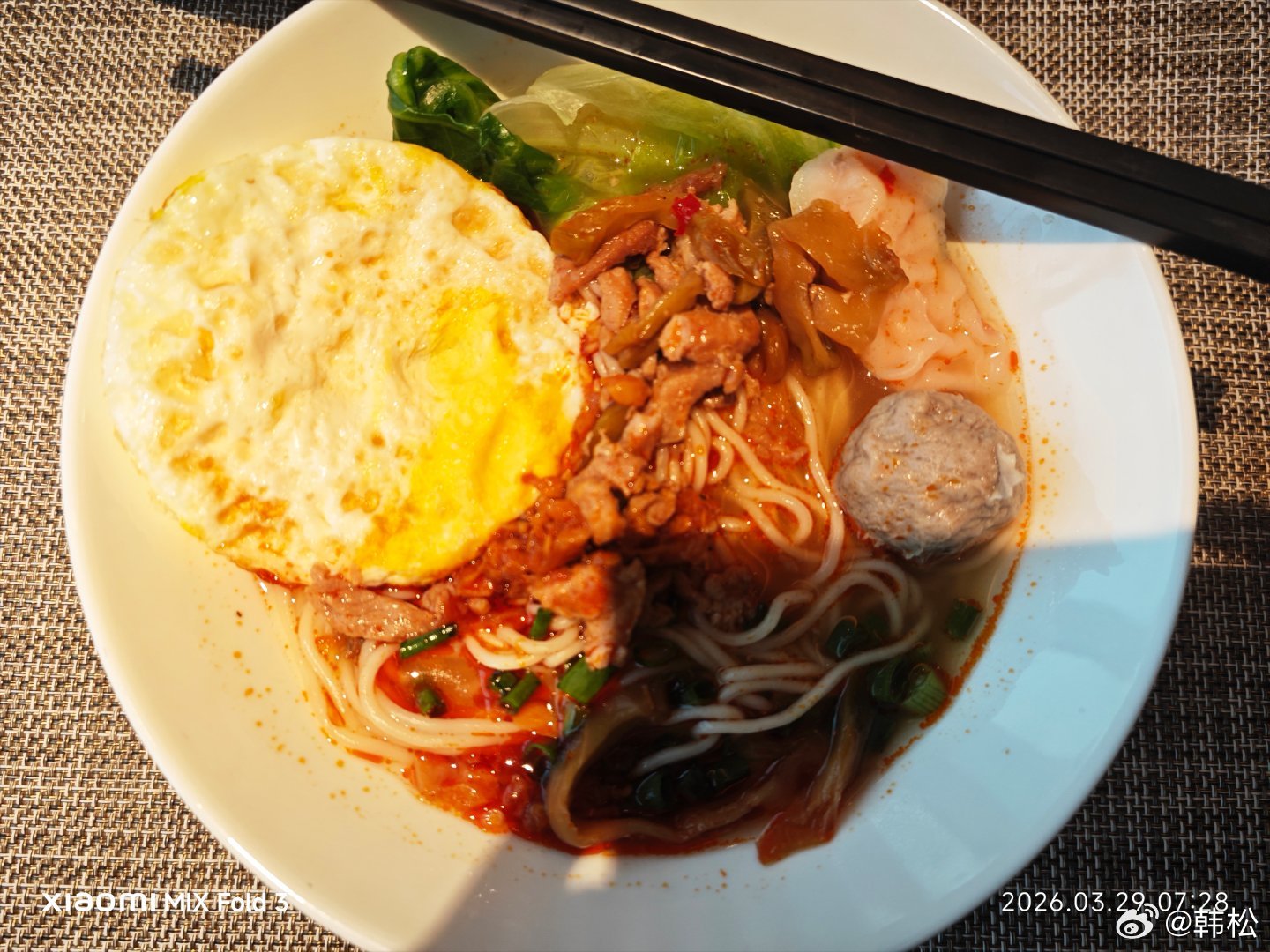 迷上了广东小面。 