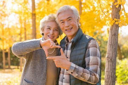 快50岁了反而更想亲近？别害羞，这真的很正常
 
前几天去我妈小区溜达，碰到楼下