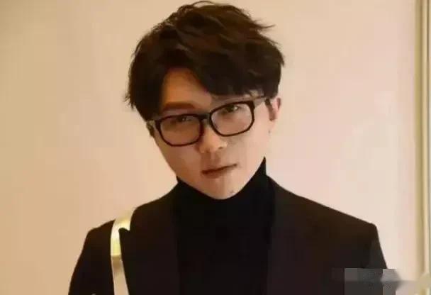 毛不易伤势恶化，铁定缺席四场音乐节！背后原因惹热议！

9月26日，毛不易工作室