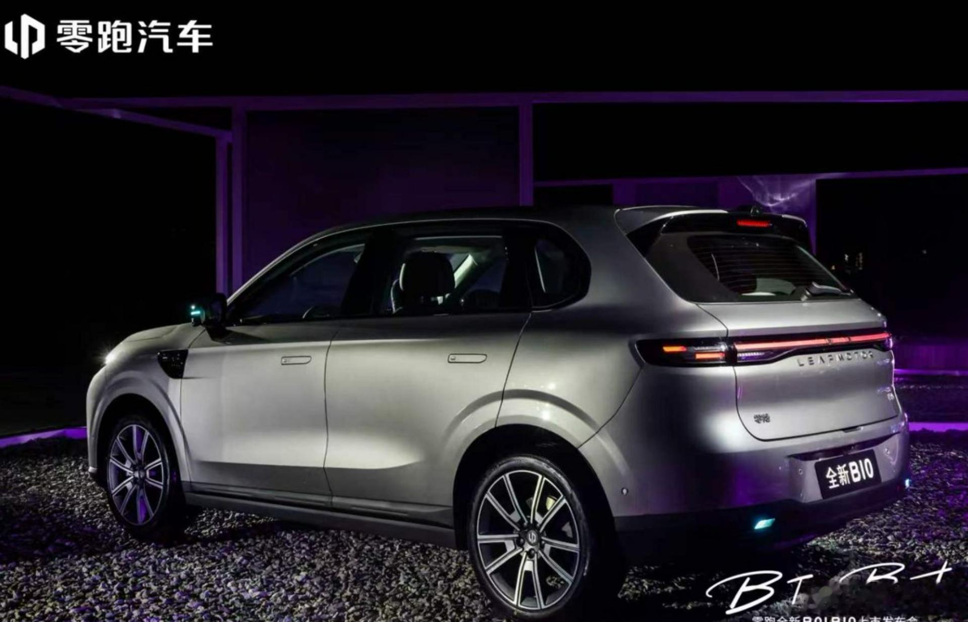 零跑全新 B01、B10 的焕新，最值得关注的从来不是 配置拉满，而是它直接重绘