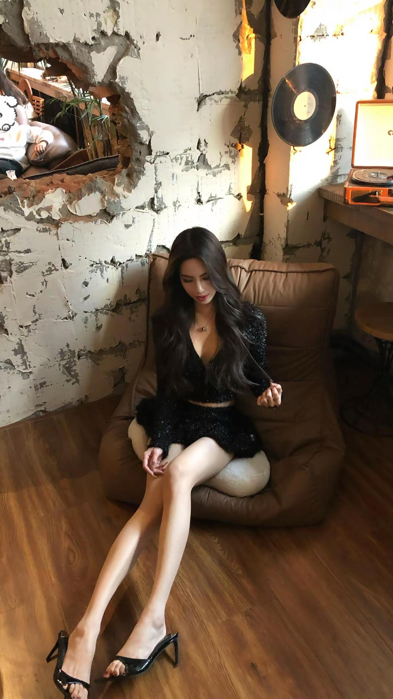 你对我的要求已经超过了你的长相