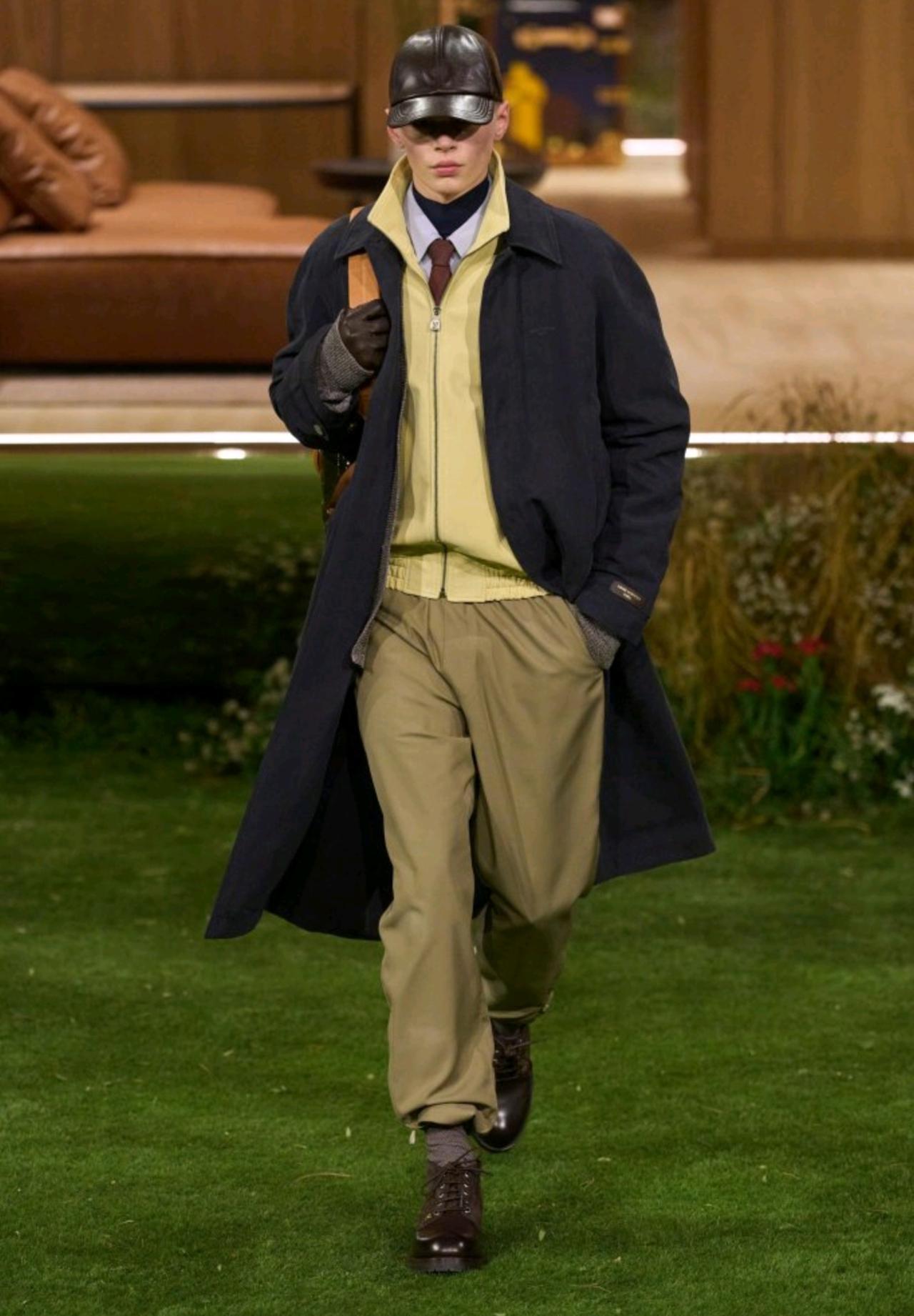 Louis Vuitton 2026秋冬男装系列，看完之后久久回味。它没有追求一