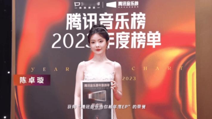 #陈卓璇不降落飞行指南获年度EP# 陈卓璇真的让人一整个respect！这立下的