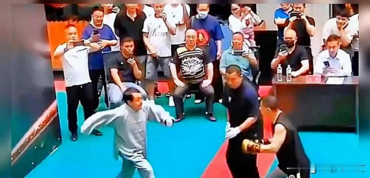 太极神功能将30层高楼平移到江的对岸！让人想起了太极宗师马保国尴尬的30秒

近