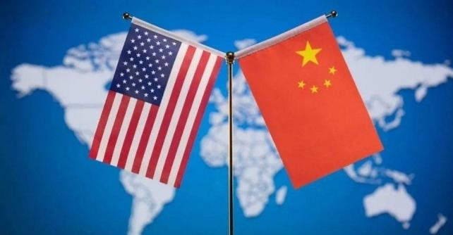 中美两国在联手下棋，如今刀刀似乎都在砍日本！怪不得如今的美国显得这么的沉默，或许