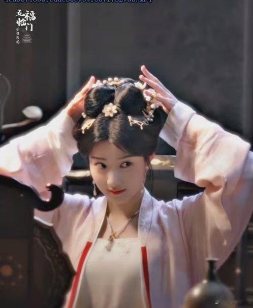 吴宣仪[超话]  五福临门接福宴  电视剧五福临门  新年接福宴，喜事连连来！1
